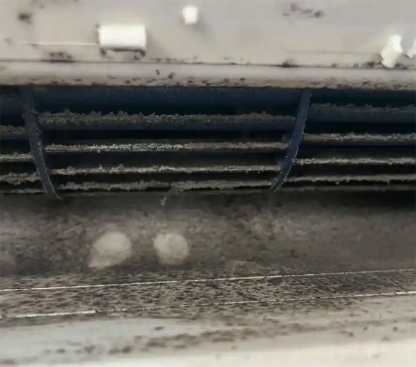 靖宇空调吹的风有股烧焦味是怎么回事